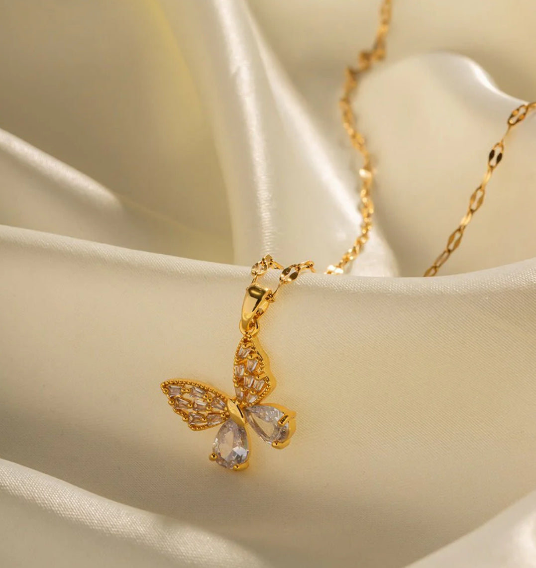 18K Gold Butterfly Pendant Necklace with White Zircon Inlay