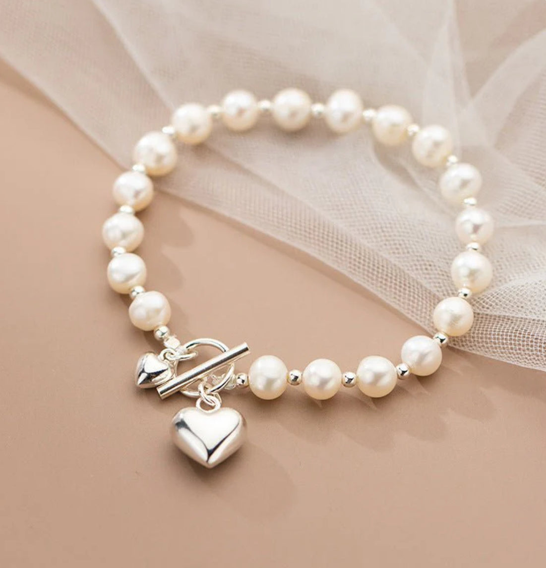 Silver Heart & Pearl Light Bead Bracelet